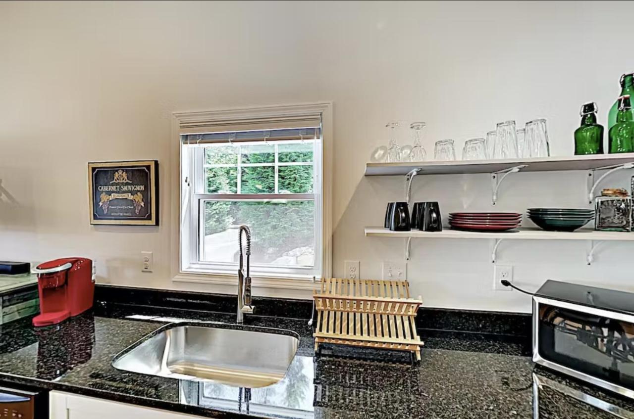 Dogwood Blossom Cottage Эшвилл Экстерьер фото
