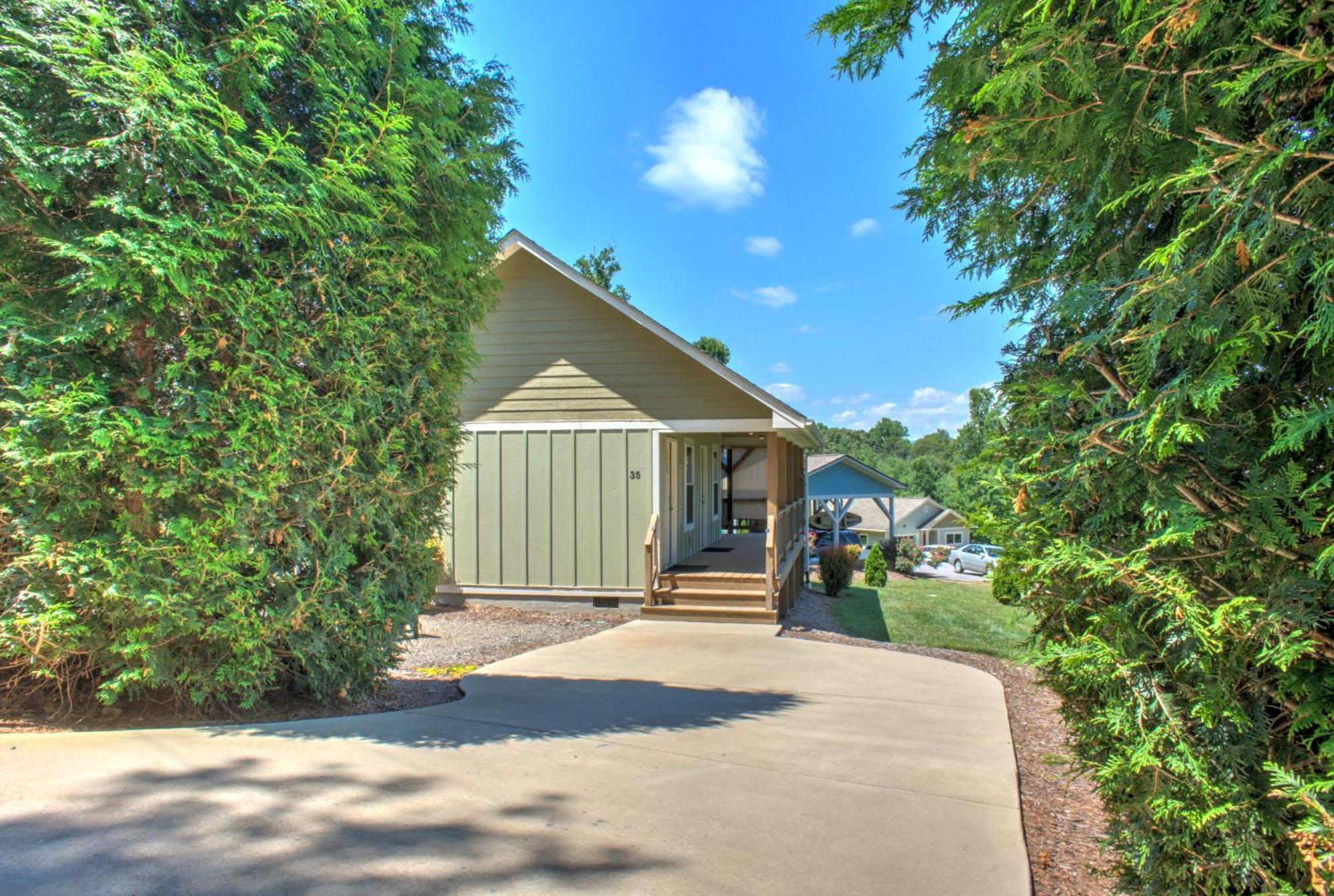 Dogwood Blossom Cottage Эшвилл Экстерьер фото